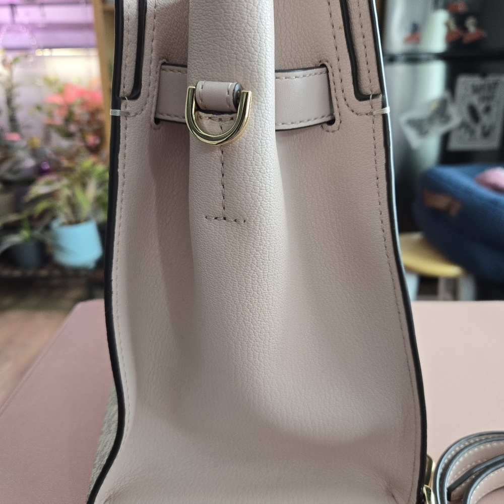 Michael Kors Beige and Pink Hamilton Satchel and Jet Set Travel Wallet Set - Picture 8 of 16